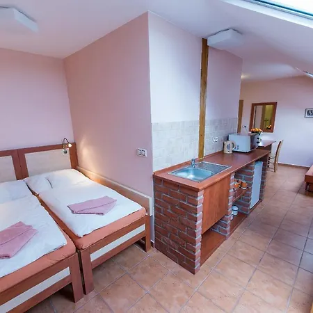 Schwarzenberský Seník 3*