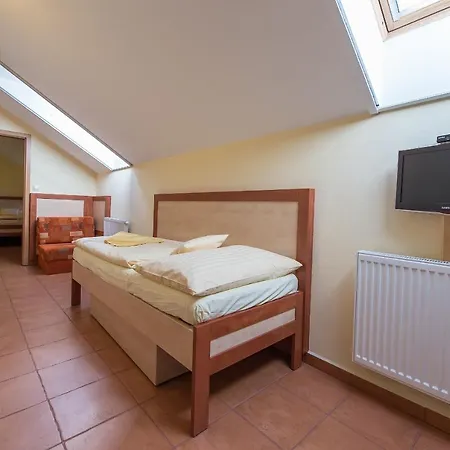 Schwarzenberský Seník 3*
