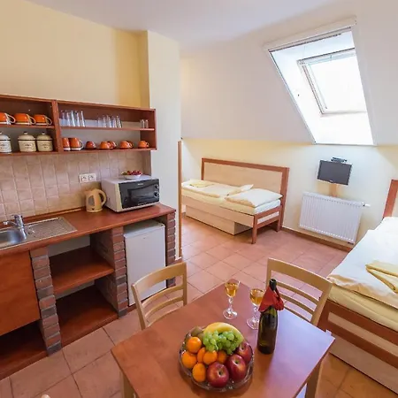 Schwarzenbersky Senik 3*