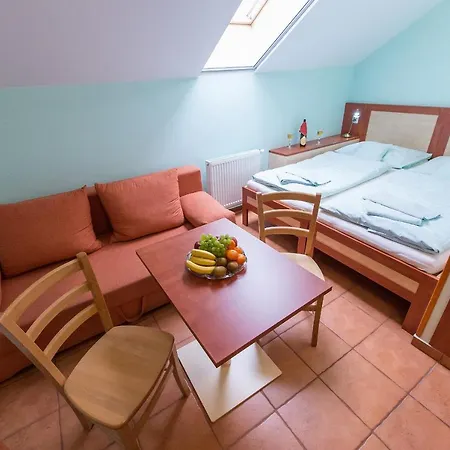 Schwarzenberský Seník Gasthof 3*