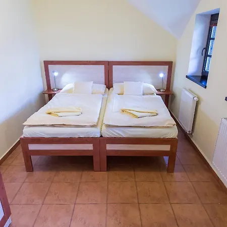 Schwarzenberský Seník 3*