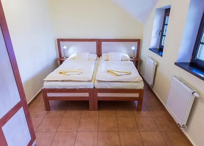 Schwarzenbersky Senik 3*